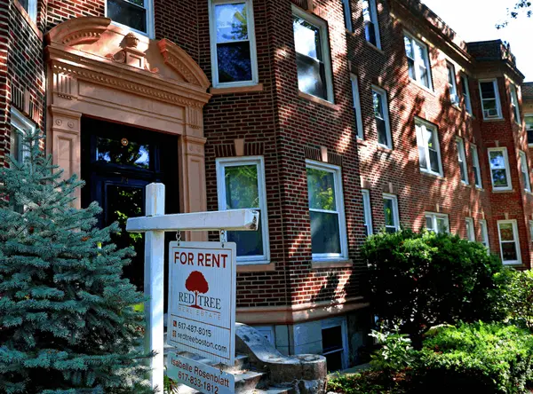 feature image of Should You Buy or Rent in Greater Boston? Here's How to Know What's Right for You