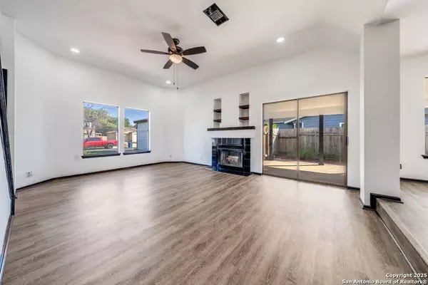 11733 Spring Ridge, San Antonio, TX 78249