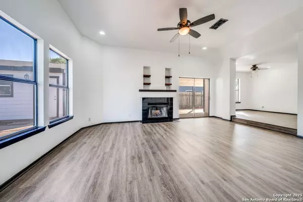 11733 Spring Ridge, San Antonio, TX 78249