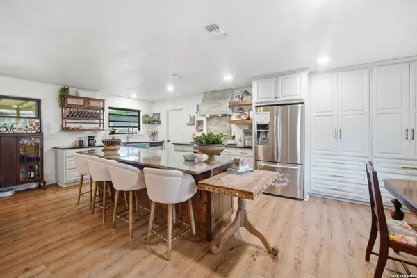 1299 CIBOLO TRL, Universal City, TX 78148