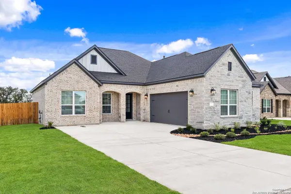 191 AZALEA ALY, Castroville, TX 78009
