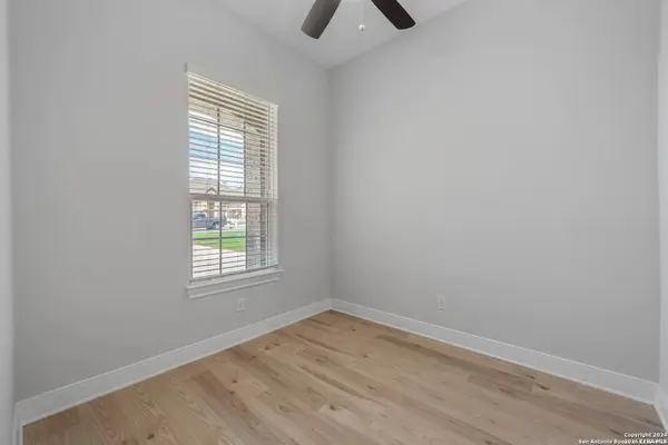 191 AZALEA ALY, Castroville, TX 78009