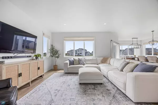 6654 Toronto DR S, Fargo, ND 58104