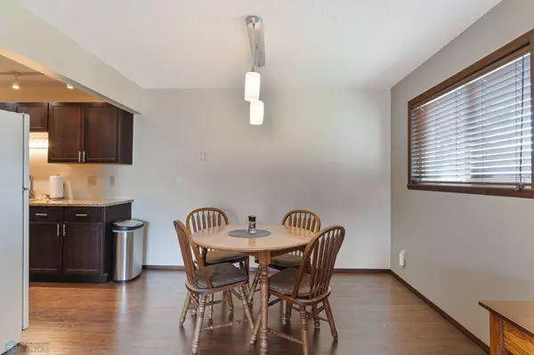 1129 22nd ST S, Fargo, ND 58103