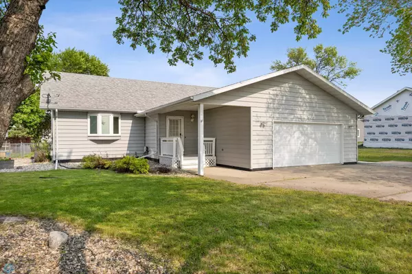 805 7th ST NE, Dilworth, MN 56529