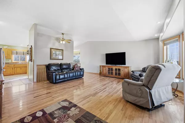 6673 230th ST N, Cromwell Twp, MN 56549