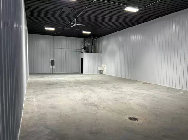 22381 HWY 10 #Unit D, Hawley, MN 56549