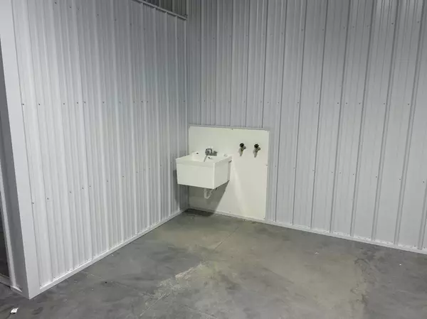 22381 HWY 10 #Unit D, Hawley, MN 56549