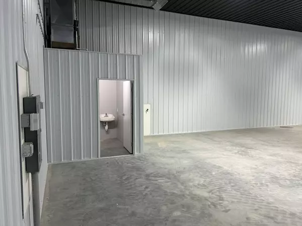 22381 HWY 10 #Unit D, Hawley, MN 56549