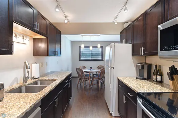 1129 22nd ST S #B12, Fargo, ND 58103