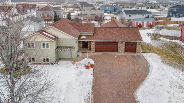 2310 Meadow LN, Hawley, MN 56549