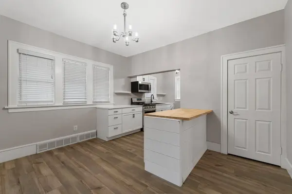 921 4th ST N, Fargo, ND 58102