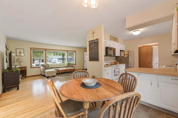 533 Maple LN, Moorhead, MN 56560
