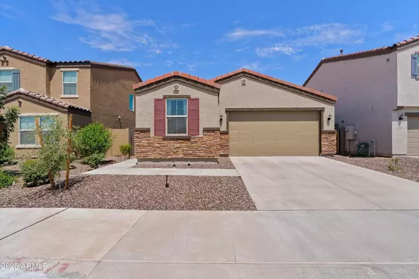New Phoenix Listing: Stylish, Move-In Ready & Waiting for You!