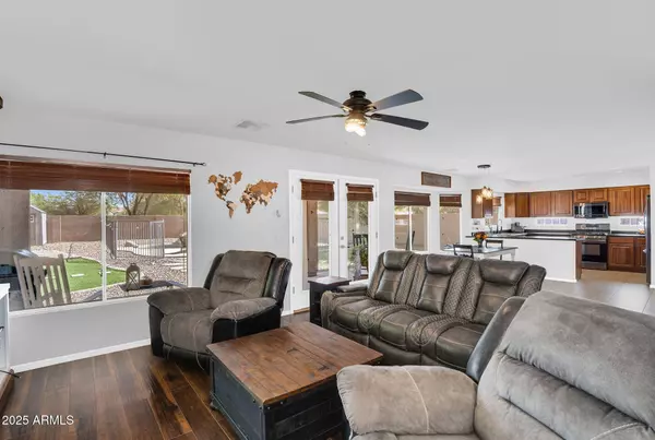 941 E STIRRUP Lane, San Tan Valley, AZ 85143