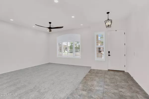 4323 E REINS Road, Gilbert, AZ 85297