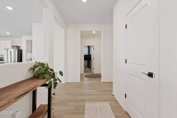 2612 W BOWKER Street, Phoenix, AZ 85041