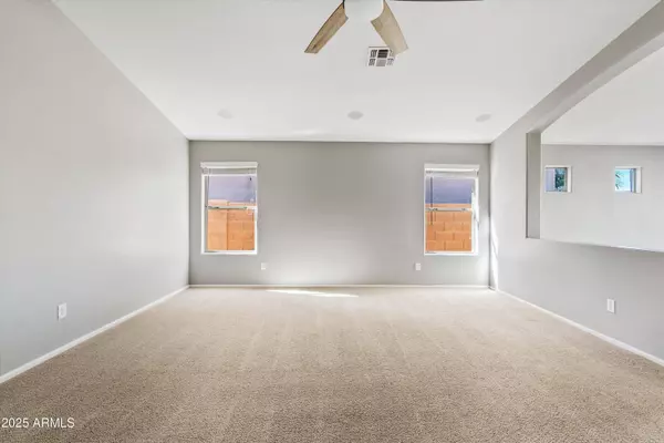 602 E BAKER Drive, San Tan Valley, AZ 85140