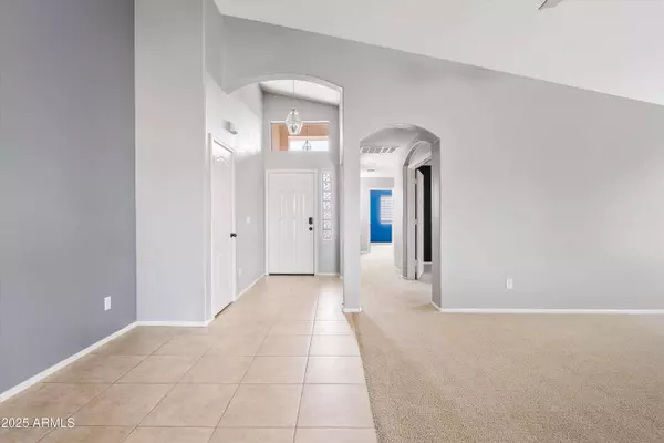 602 E BAKER Drive, San Tan Valley, AZ 85140