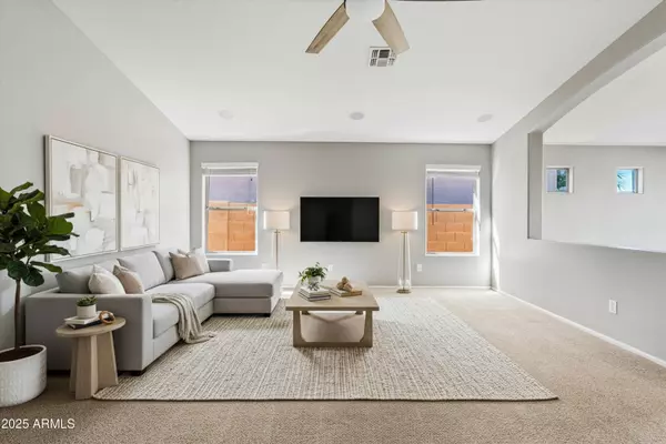 602 E BAKER Drive, San Tan Valley, AZ 85140