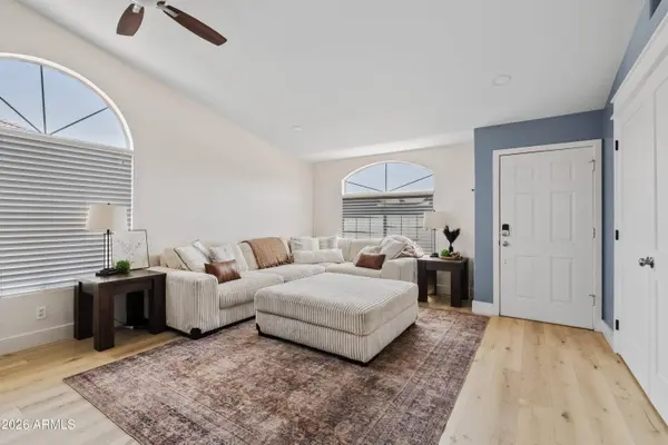 11240 E RAMONA Avenue, Mesa, AZ 85212