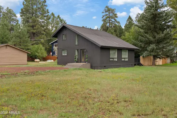 535 STRINGER Road, Munds Park, AZ 86017