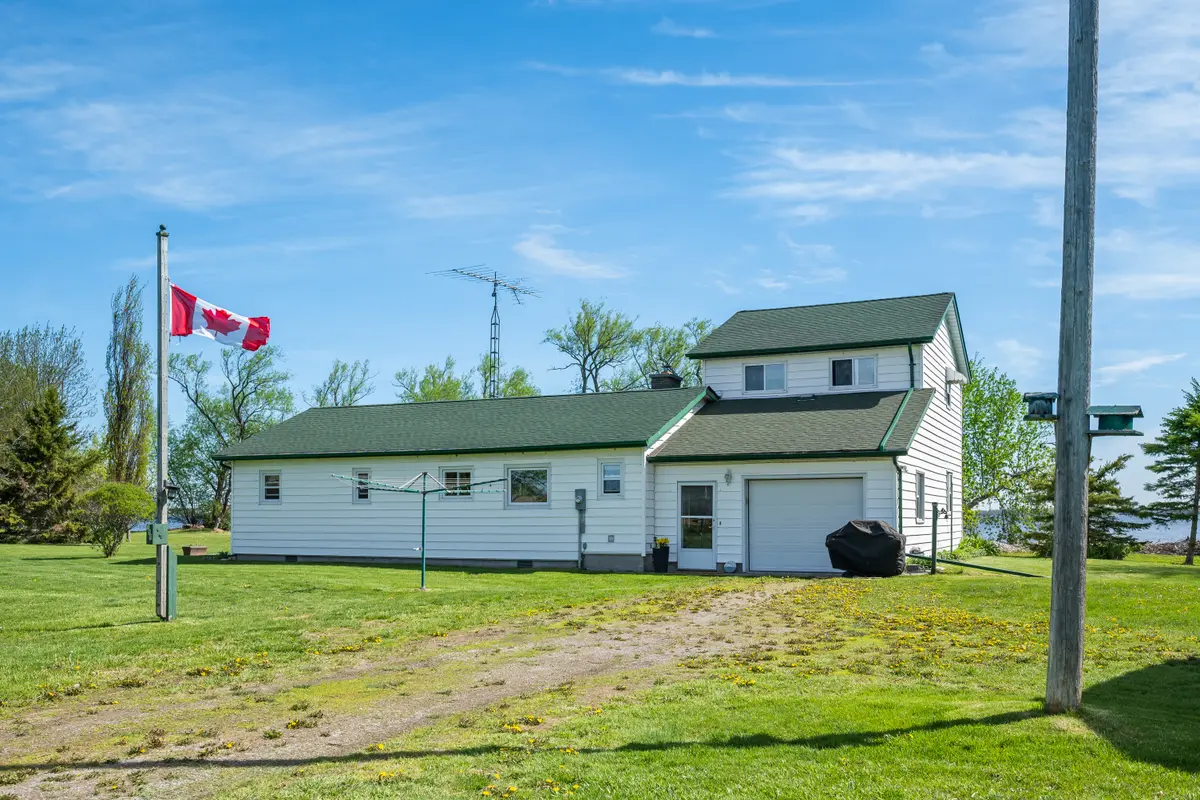 159 Point Pleasant Ln, Prince Edward, ON K0K 2T0