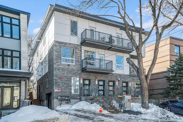 14 Stevens Ave #C, Ottawa, ON K1K 1K5