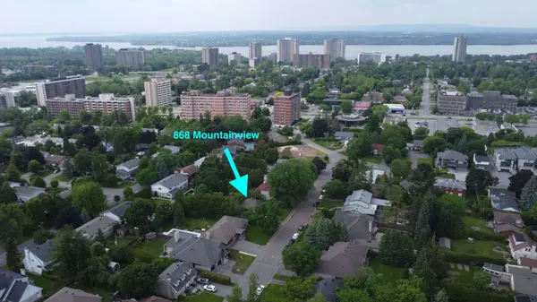 868 Mountainview AVE, Britannia Heights - Queensway Terrace N And Area, ON K2B 5G2