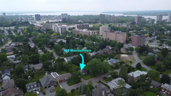 868 Mountainview AVE, Britannia Heights - Queensway Terrace N And Area, ON K2B 5G2