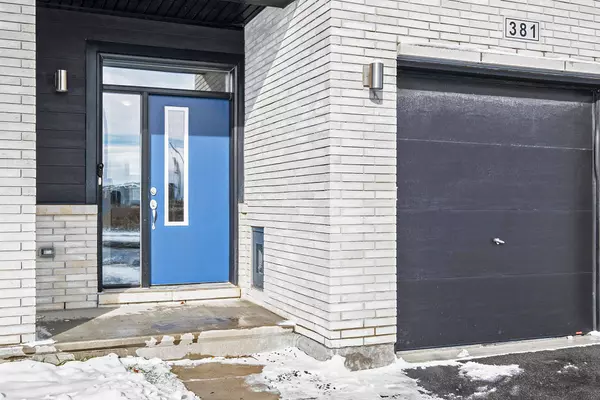 381 Cope DR, Kanata, ON K2V 0P7