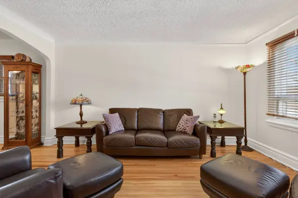 168 Huron AVE N, Tunneys Pasture And Ottawa West, ON K1Y 0W4