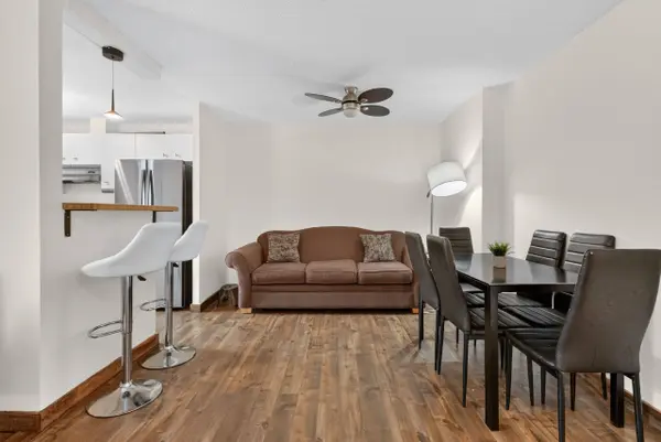 50 Burnside AVE #203, West Centre Town, ON K1Y 2M2