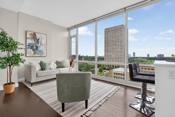 201 Parkdale AVE #1004, West Centre Town, ON K1Y 1E8