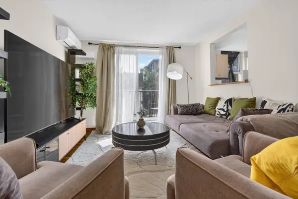 50 Burnside AVE #203, West Centre Town, ON K1Y 2M2