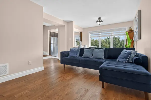 166 Sunshine CRES, Orleans - Cumberland And Area, ON K4A 0V3