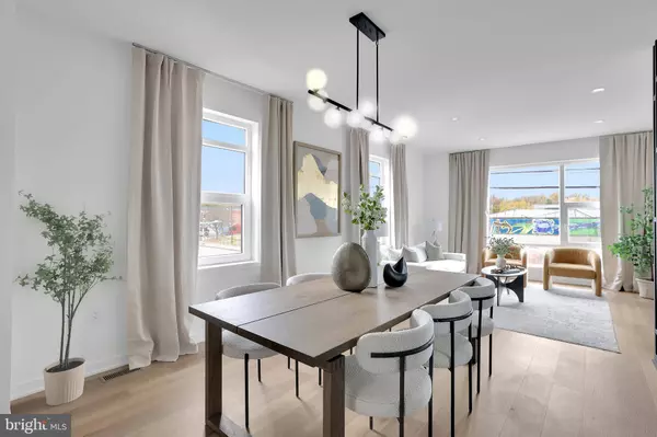 2443 SHANNON PL SE, Washington, DC 20020