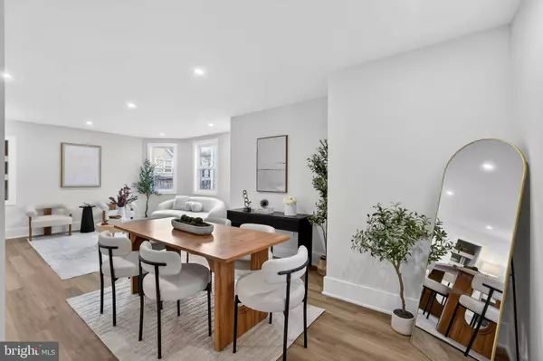 907 LAWRENCE ST NE, Washington, DC 20017