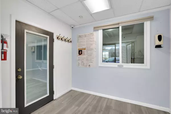 3301 RHODE ISLAND AVE, Mount Rainier, MD 20712