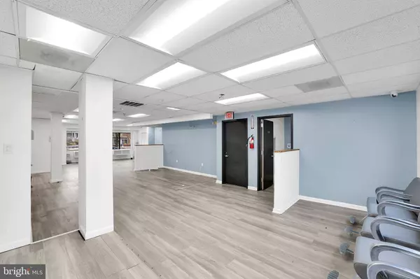 3301 RHODE ISLAND AVE, Mount Rainier, MD 20712