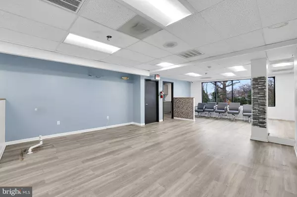 3301 RHODE ISLAND AVE, Mount Rainier, MD 20712