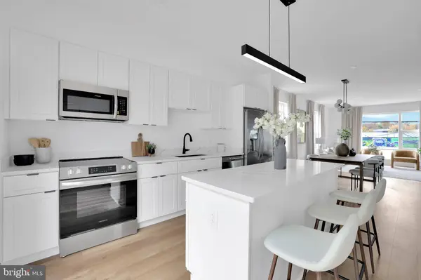 1028 HOWARD RD SE, Washington, DC 20020