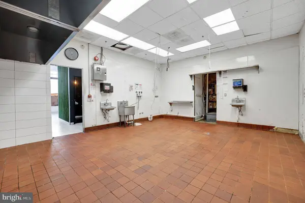 1211 MARION BARRY AVE SE, Washington, DC 20020