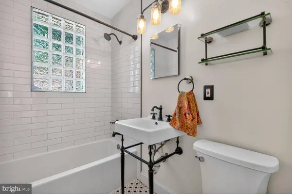 3414 HIGHWOOD DR SE, Washington, DC 20020