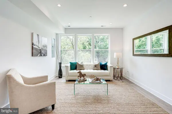 410 K ST NE #1, Washington, DC 20002