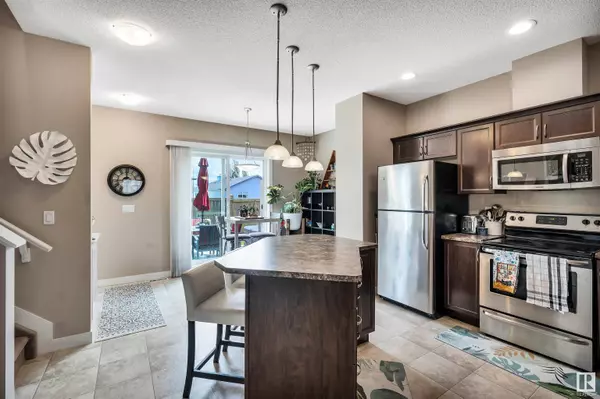 #5 13825 155 AV NW, Edmonton, AB T6V 0B8