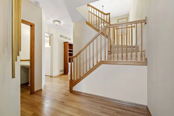 2143 Ashley CT, Downers Grove, IL 60515