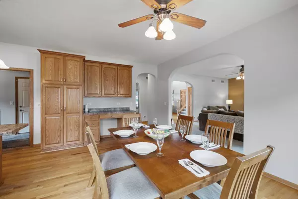 2717 Meadow Path, New Lenox, IL 60451