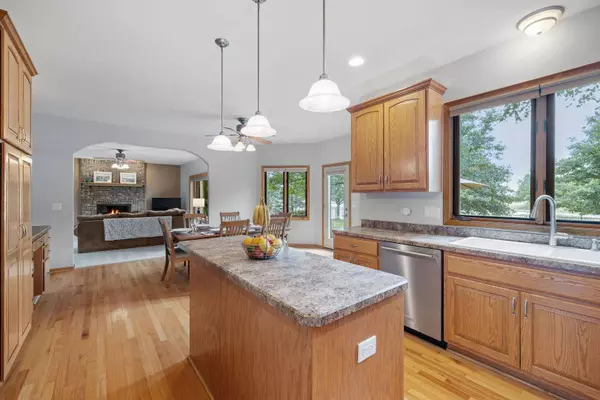 2717 Meadow Path, New Lenox, IL 60451