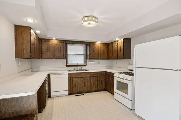 1504 Addleman ST, Joliet, IL 60431